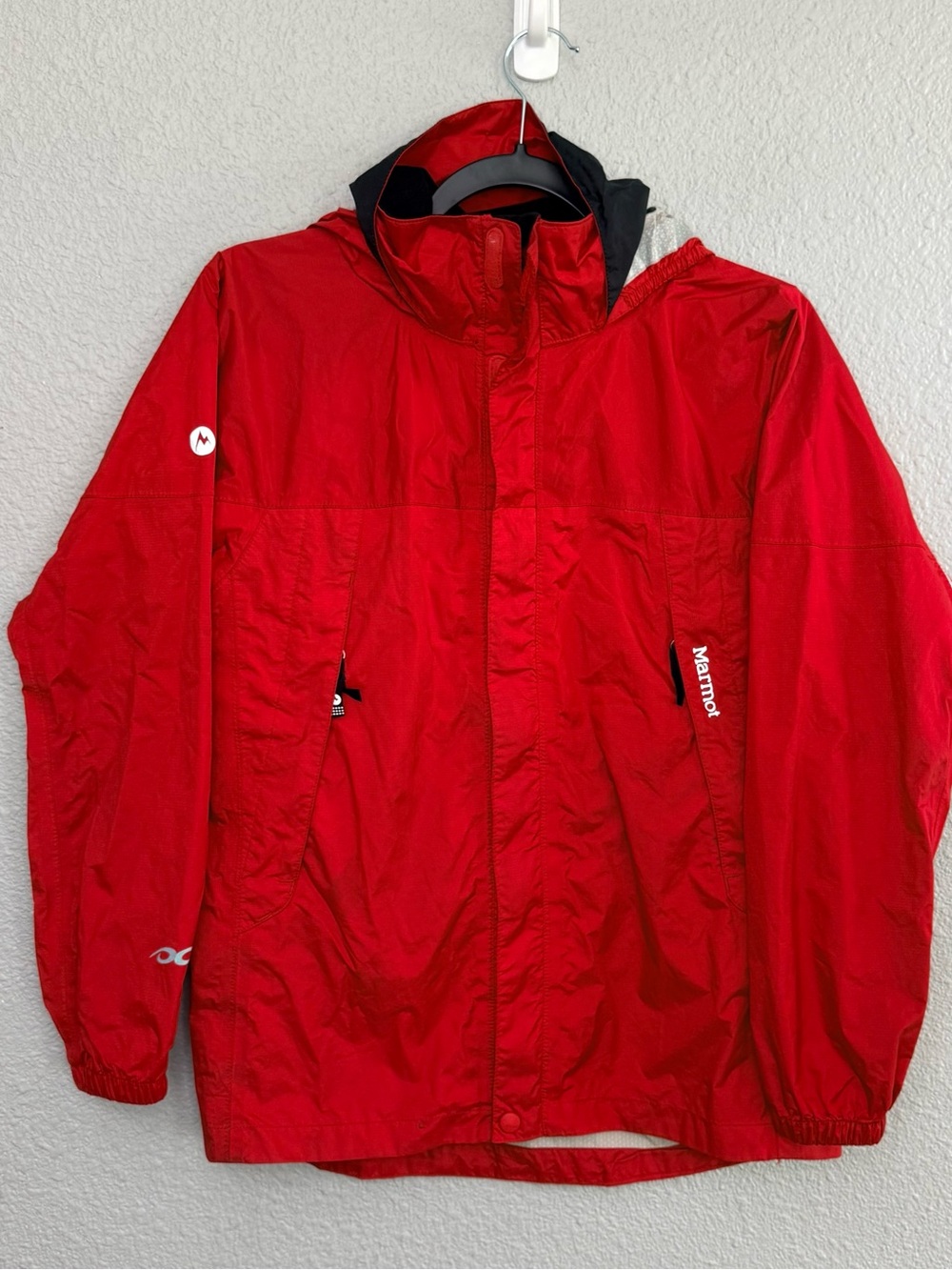 Marmot | Big Kids PreCip Eco Rain Jacket | Bright Red | Size XL